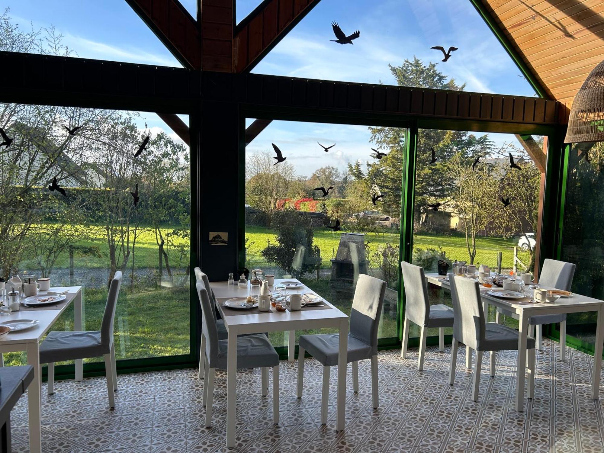 Arc En Ciel Du Mont Bed & Breakfast Pontorson Exterior photo